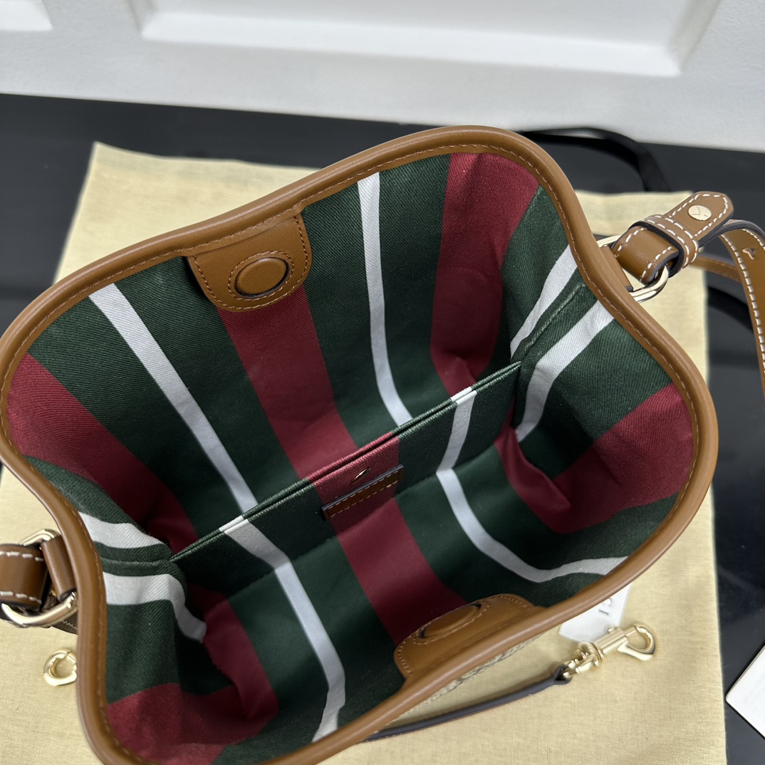 Gucci Drawstring Bags